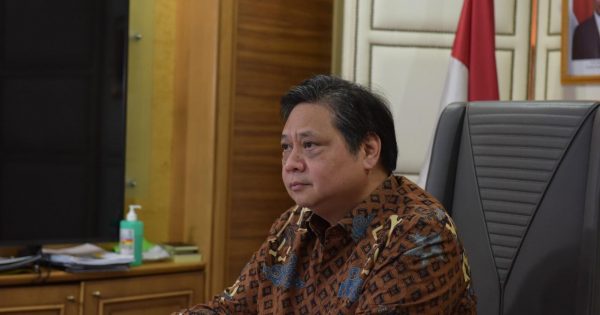 Menteri Koordinator Bidang Perekonomian Airlangga Hartarto saat Launching Pendaftaran Kartu Prakerja, di Jakarta, Sabtu (11/04/2020)
