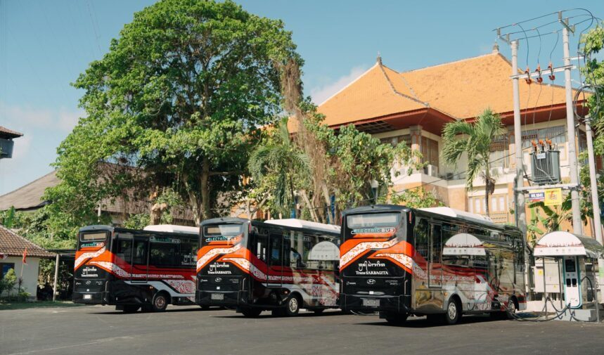 Bus Listrik Hyundai Mengaspal di Bali - Iconomics